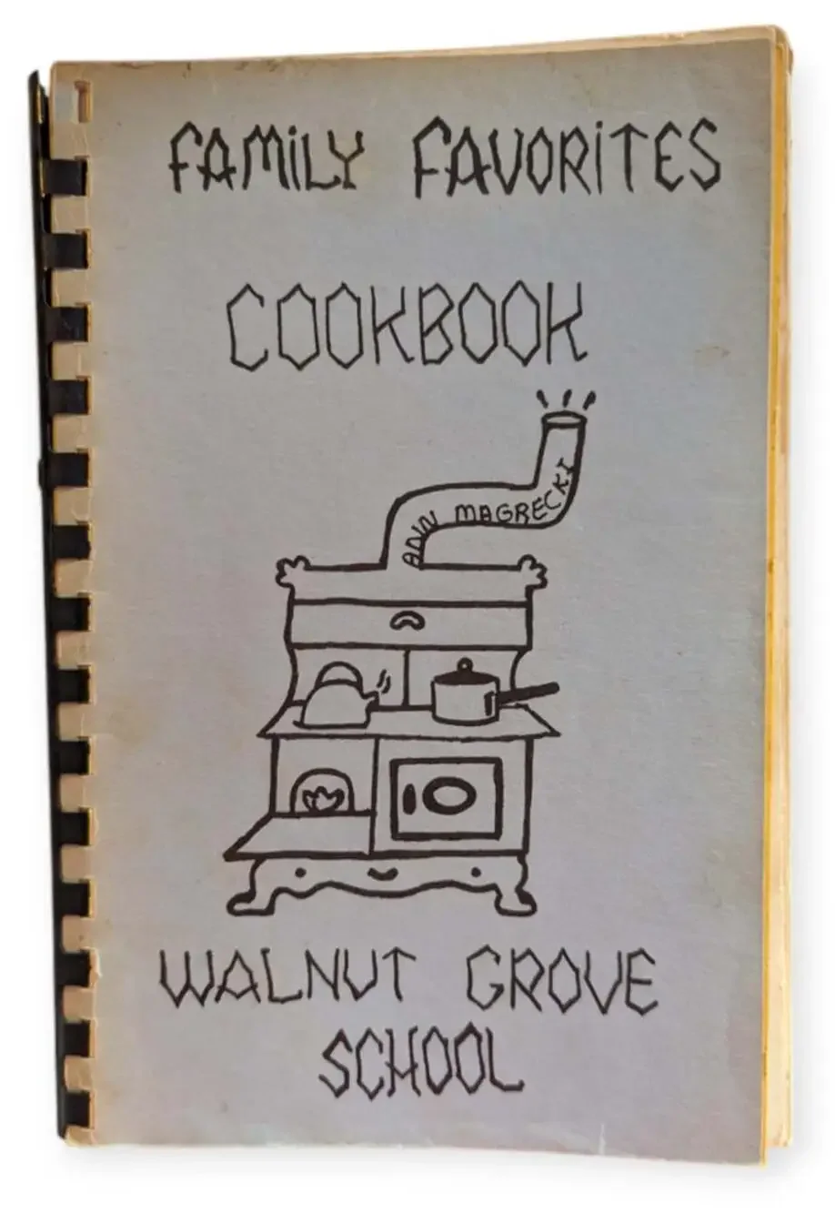 Vintage Family Favorites Cookbook Walnut Grove School Comb Binding